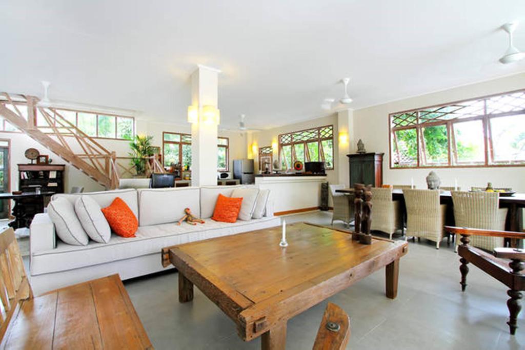 Villa Varuna ليجيان الغرفة الصورة