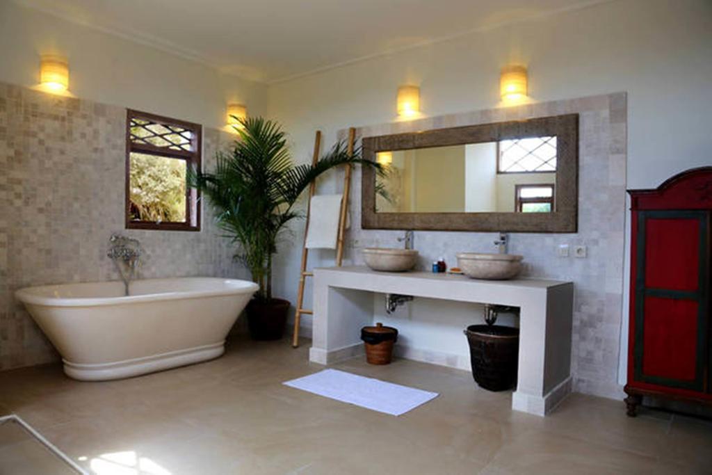 Villa Varuna ليجيان الغرفة الصورة